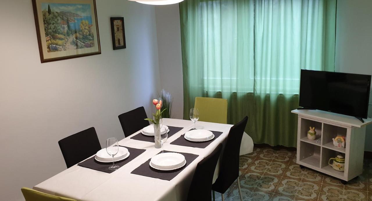 Lovely Apartment In Pomer Eksteriør billede